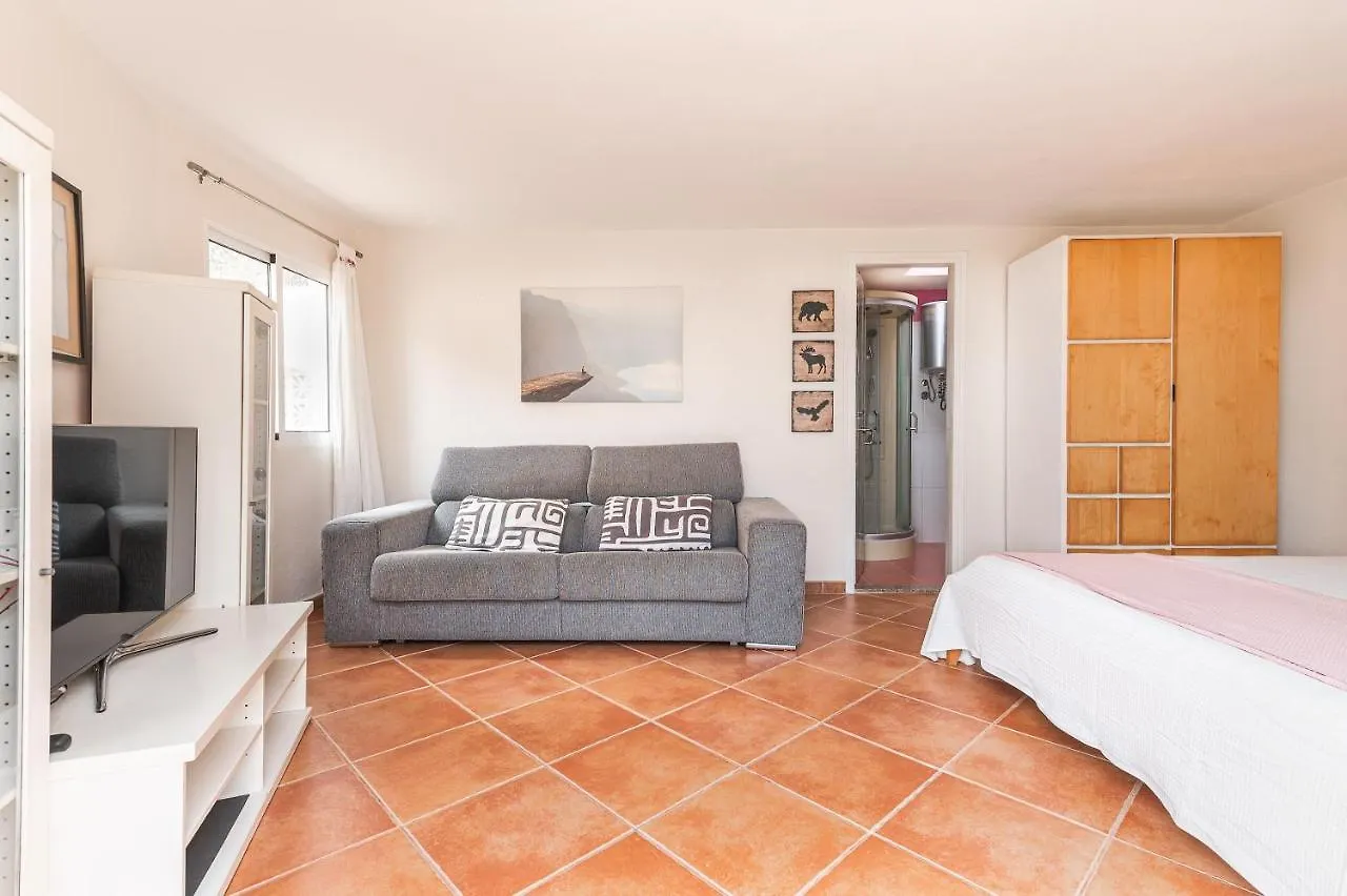 'Bloom' Peaceful Beachside Bungalow Puerto de la Cruz