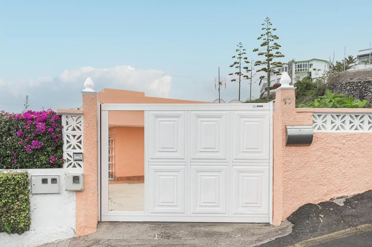 Apartman 'Bloom' Peaceful Beachside Bungalow Puerto de la Cruz
