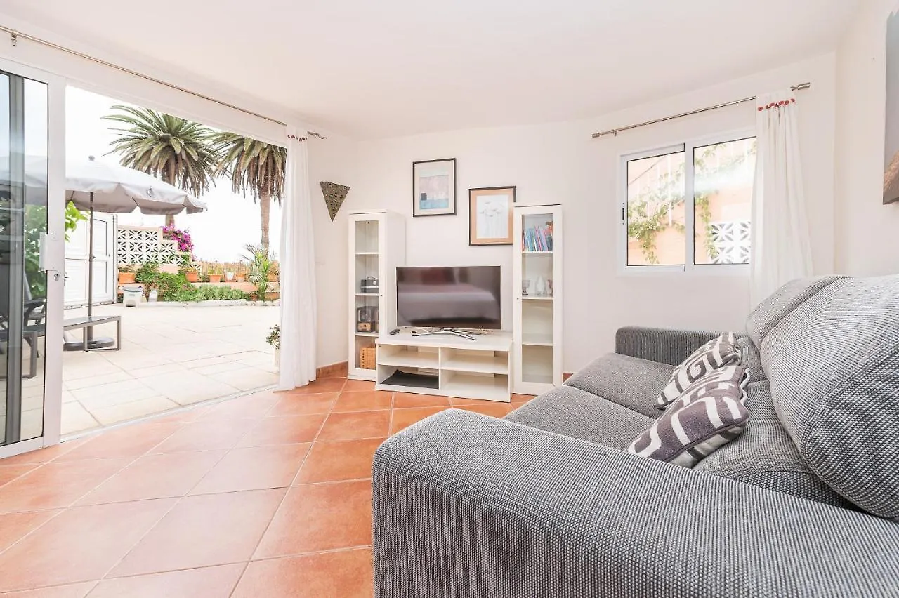 'Bloom' Peaceful Beachside Bungalow 拉克鲁斯 公寓